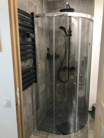 La Brindille Petit Mas Provencal Meuble De Tourisme 3 Etoiles 2-3 Personnes 1 Piece 30 M2 Tout Confort Lisiere Foret Jardin Jacuzzi Piscine Saint-Paul-en-Forêt Exteriör bild